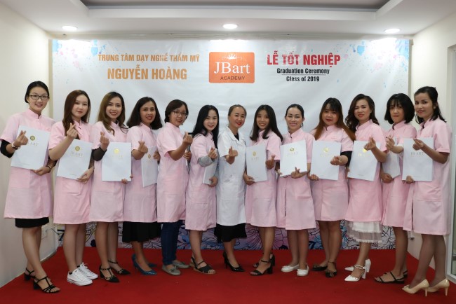 Trung tâm dạy học nghề thẩm mỹ tại TPHCM| Nguồn: Học viện Nguyễn Hoàng - JBart